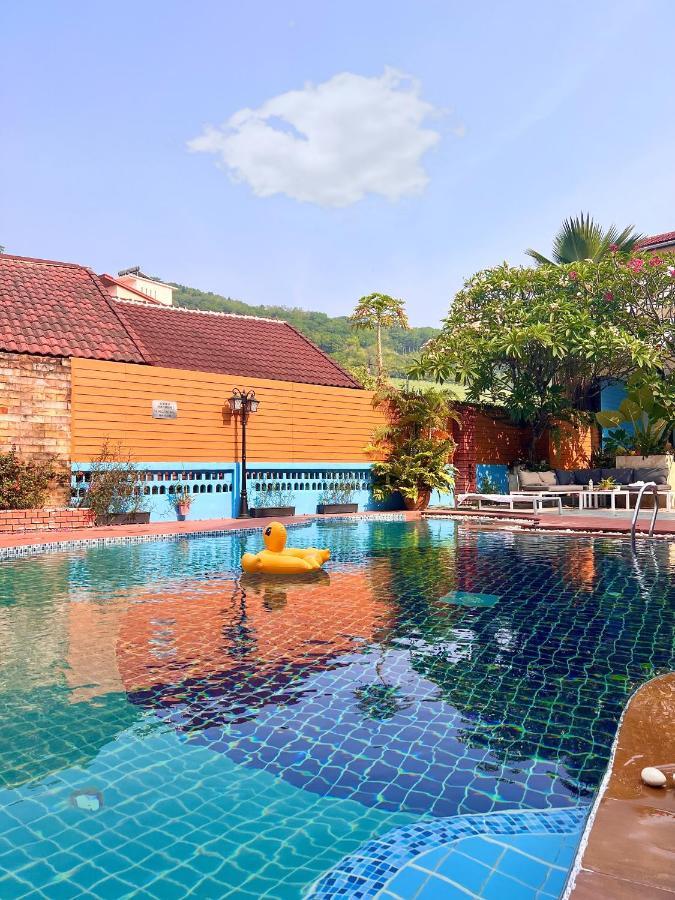 Baankasemsuk Resort 般咔 深宿 Patong Exterior photo