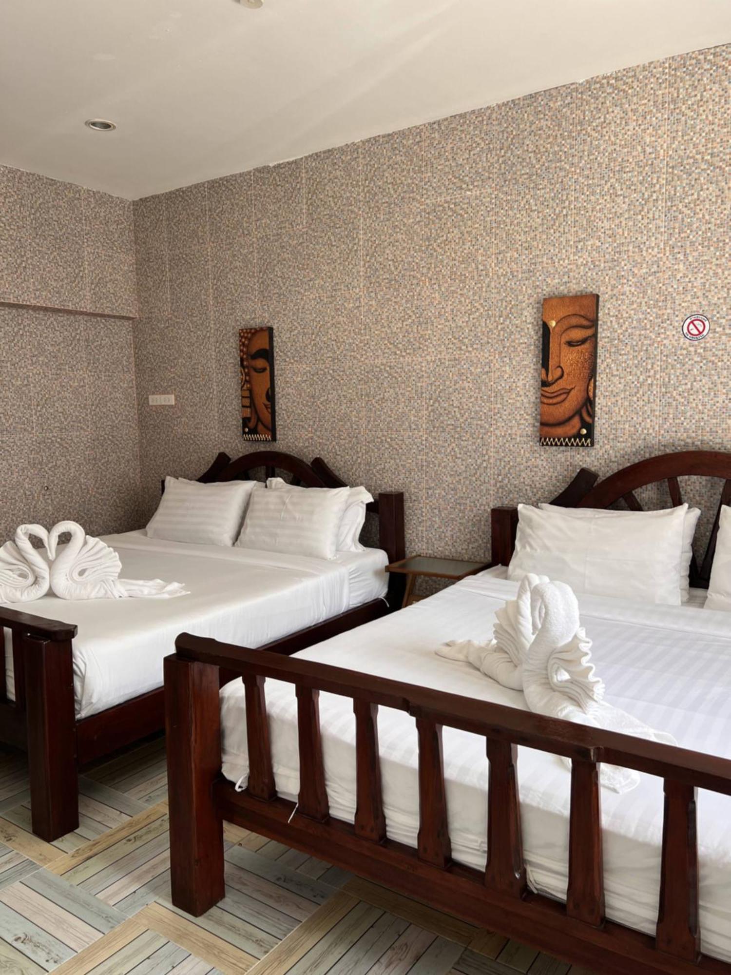 Baankasemsuk Resort 般咔 深宿 Patong Exterior photo